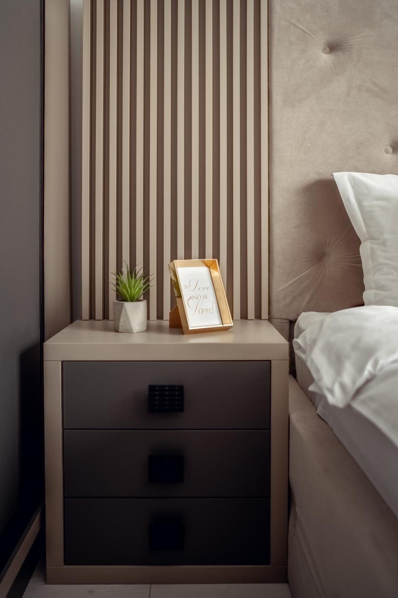 Cozy Aparthotel - Ultracentral Luxury Apartments Яссы Экстерьер фото